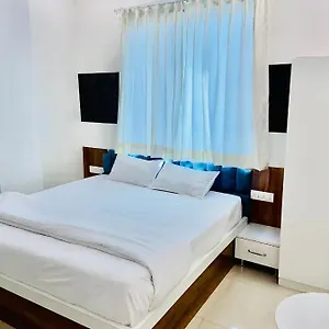 Hotel Three Brothers And Restaurant, Udaipur